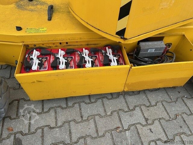 Telescopisch werkplatform Upright AB38