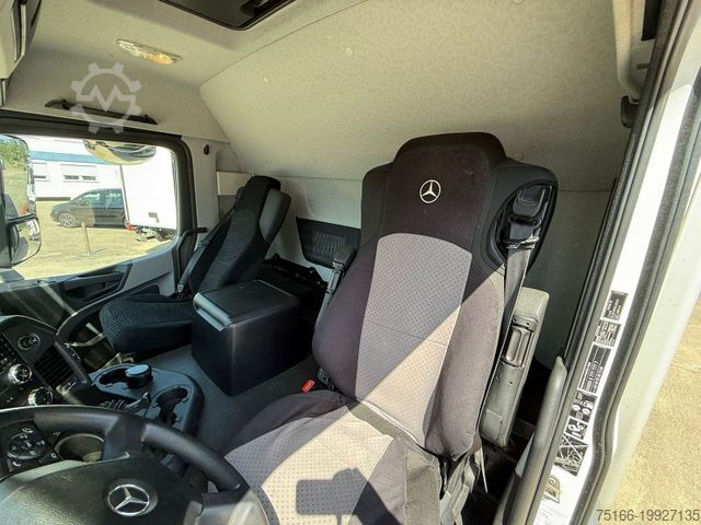 Camion frigorifique MERCEDES-BENZ ANTOS 1830 L FLEISCH-Kühlkoffer 3 Rohrbahnen