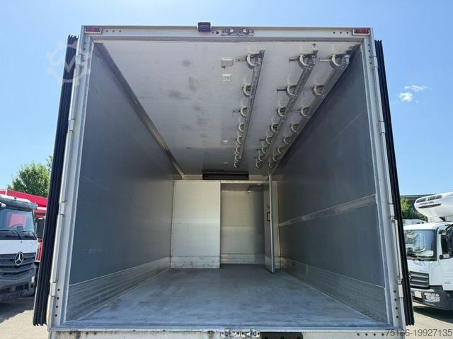 Camion frigorifique MERCEDES-BENZ ANTOS 1830 L FLEISCH-Kühlkoffer 3 Rohrbahnen