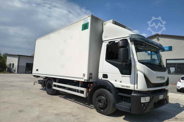 Camion refrigerato Iveco EUROCARGO 140E 28