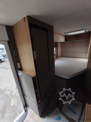 Camper semintegrato LMC Tourer lift H 730 ,Hubbett,
