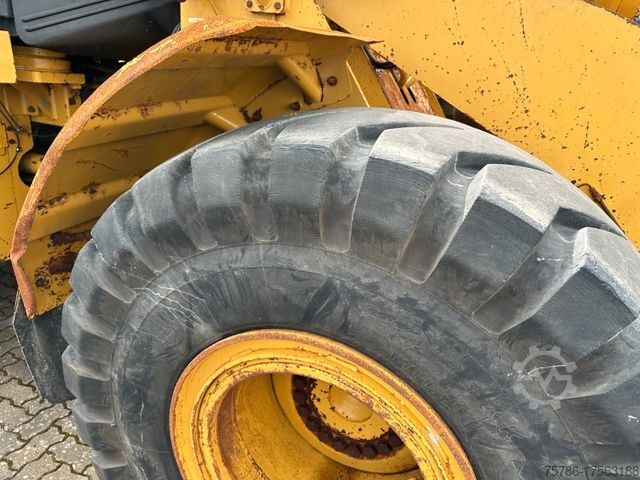 Wheel loader CATERPILLAR Radlader 962H/ AC/ 9.300 Bh/ Scheckheft CAT