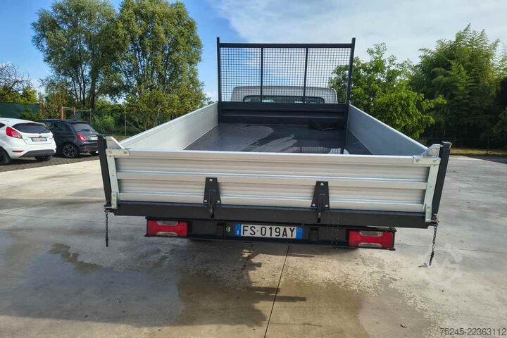 Furgone ribaltabile a tre lati Iveco DAILY 35S 12 2.3 RIBALTABILE TRILATERALE