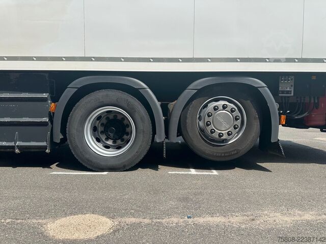 Camion frigorific SCANIA R410 6x2 Tiefkühl 3Kammer Türen LBW AHK