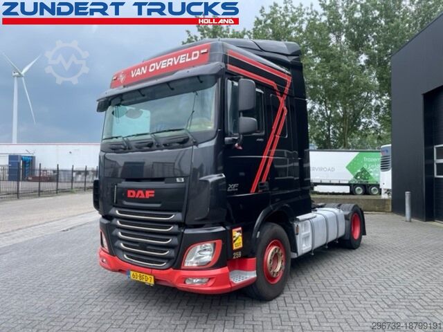 Standaard-SZM DAF XF440 SPACECAB