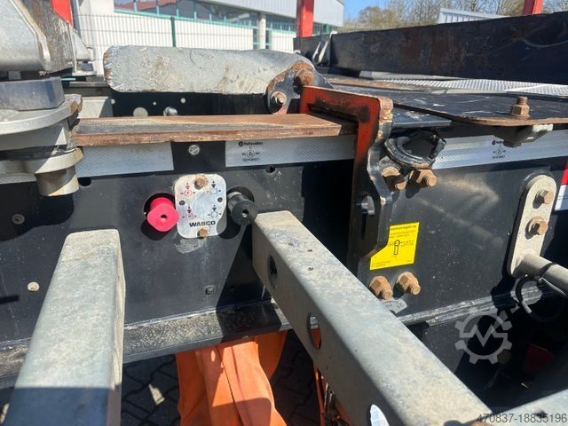 Holztransporter LKW MERCEDES-BENZ Arocs 3351 / 6x6 / Palfinger S260 Z 96 / Doll