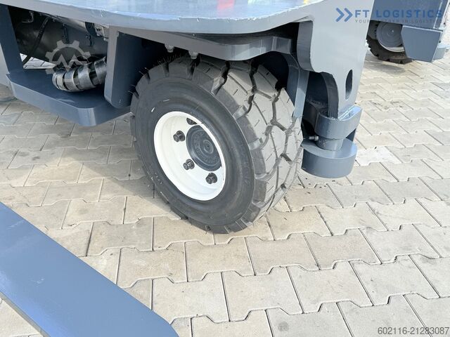 Négyirányú targoncát Combilift C8000 GAS TRIPLEX 8300 WIDE POSITIONER