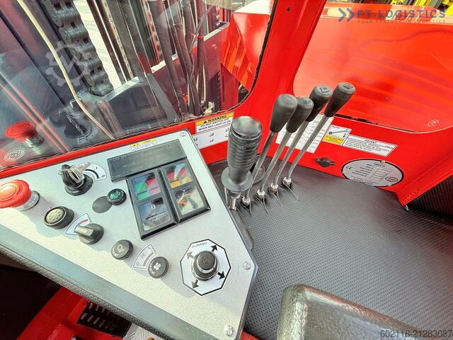 Négyirányú targoncát Combilift C8000 GAS TRIPLEX 8300 WIDE POSITIONER