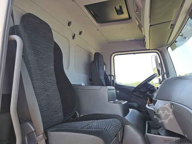 Kuffert MERCEDES-BENZ ATEGO 1530 LIFT AIRCO 7.2T PAYL