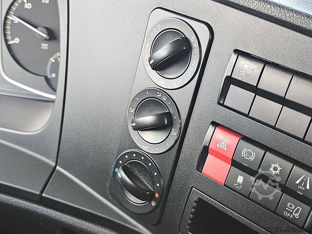 Kuffert MERCEDES-BENZ ATEGO 1530 LIFT AIRCO 7.2T PAYL