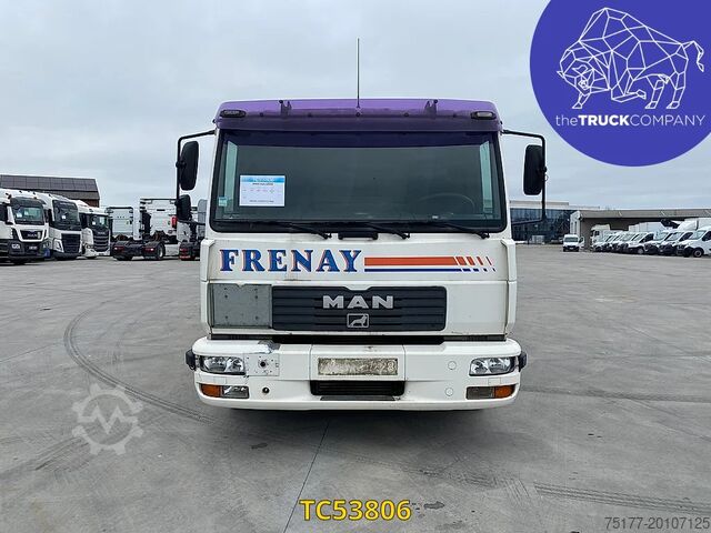 Tank MAN L 2000 12.220