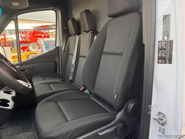 Kombi z wysokim dachem Mercedes-Benz Sprinter 317 CDI 3665 9G DISTRONIC AHK