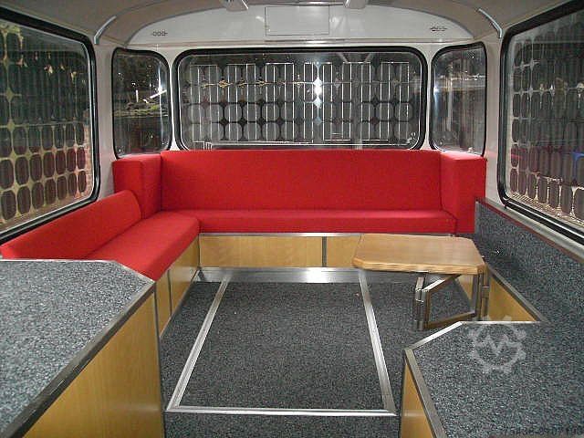 Csuklósbusz Mercedes-Benz Daimler-Benz AG/Foodtruck