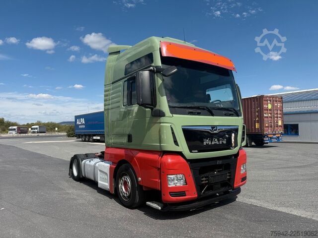 Cap tractor voluminos MAN TGX 18.460 XXL LLS-U 2 TANKS STANDKLIMA