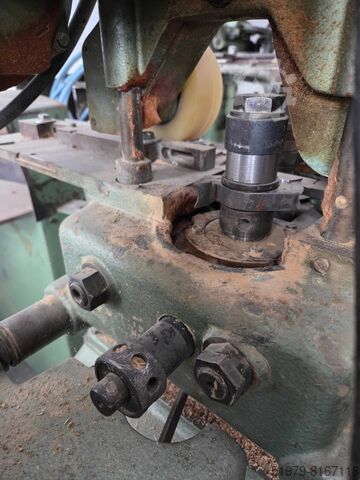 Maşină de profilat FESTO 2