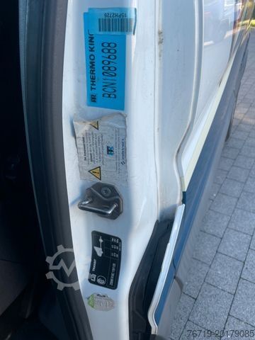 Koelwagen met geïsoleerde laadbak FORD Transit Kühlkasten 350 L3 Fahr & Standkühlung