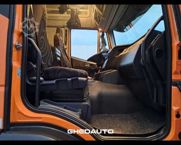 Standard tractor unit IVECO IVECO AT190S36/P