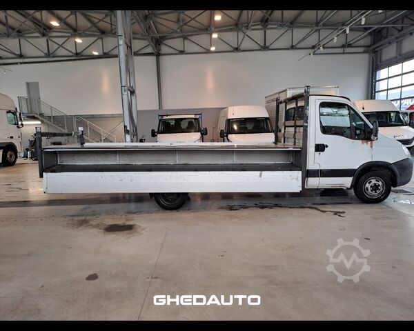 Microbuz IVECO DAILY 35 / E4