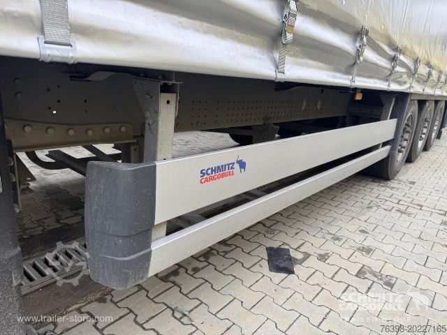 Semi-reboque aberto com lona Schmitz Cargobull Curtainsider Standard