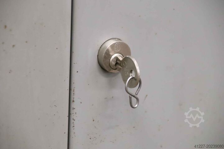 Werkbank met bankschroef unbekannt 3000/790/H850 mm