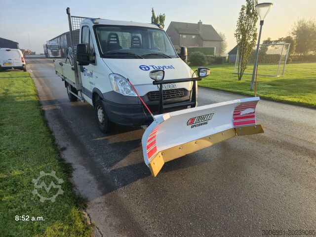Pick-up utilitaire Iveco Daily 35