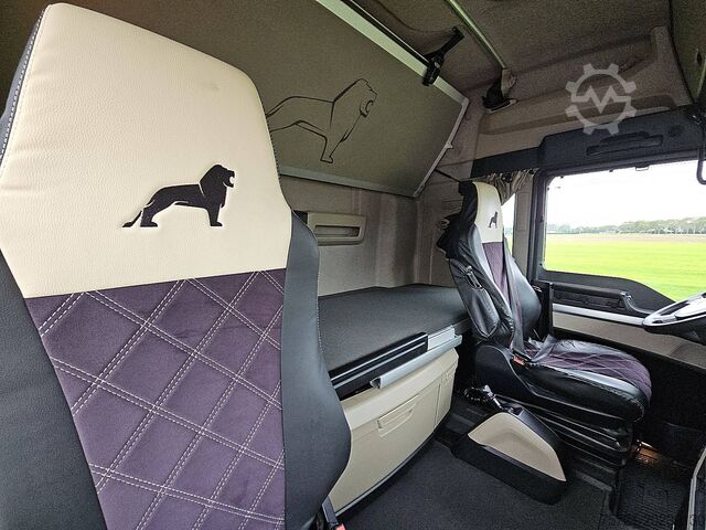 Padrão-SZM MAN 18.500 TGX XLX 2X TANK NIGHT AC