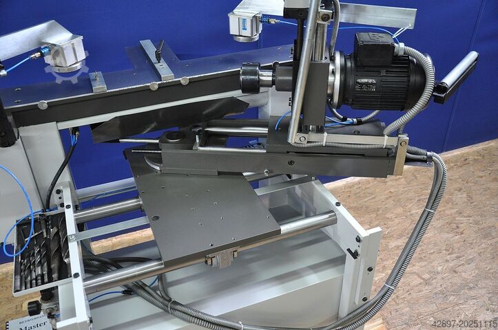 Universele frame-boormachine voor trappenbouw Ganner - Gannomat Master 325