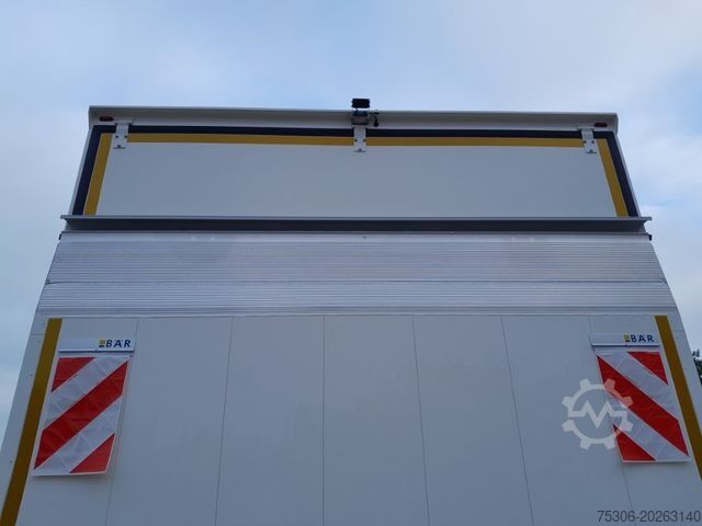 Vrachtwagen met bakwagen DAF FA XB 290 16t Spier Plywoodkoffer