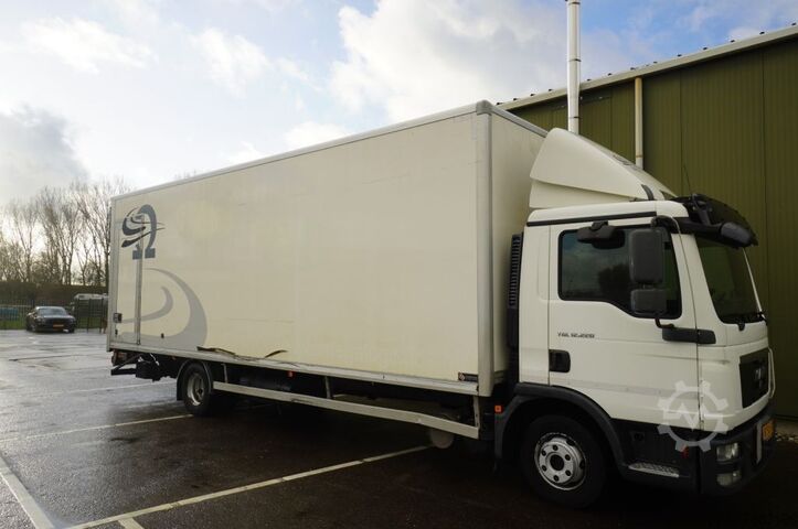 Kuffert MAN TGL 12.220 CLOSED BOX EURO 5 D HOLLANDIA