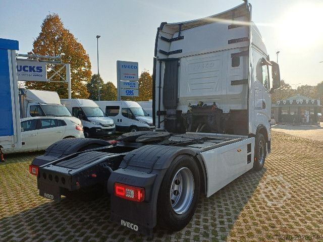 Tractor estándar IVECO S-WAY AS440S51T/FP