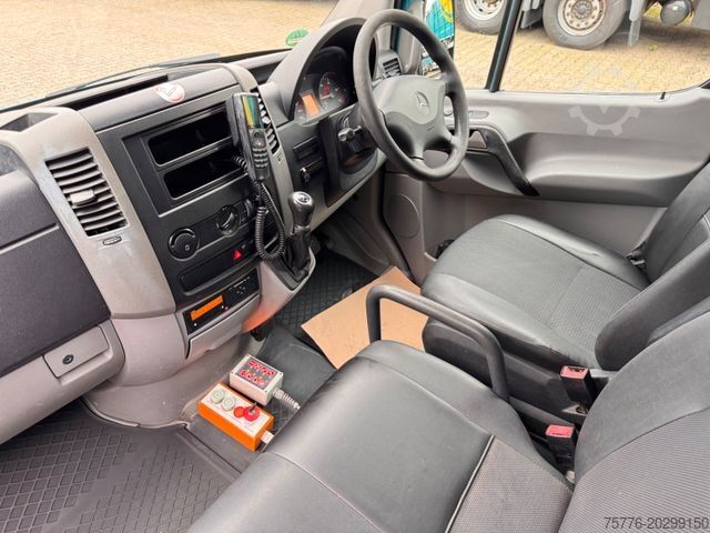 Camión de la basura MERCEDES-BENZ 313 CDI Sprinter II Bertsche Müllwagen Tafel