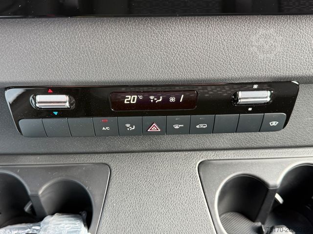 Dubă cu acoperiș înalt MERCEDES-BENZ Sprinter 319 CDI 4325 DISTRONIC Klima AHK
