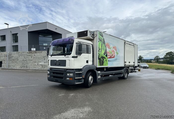 Camion frigorific MAN TGA 18.350 4x2 KK mit HB und Rolltor
