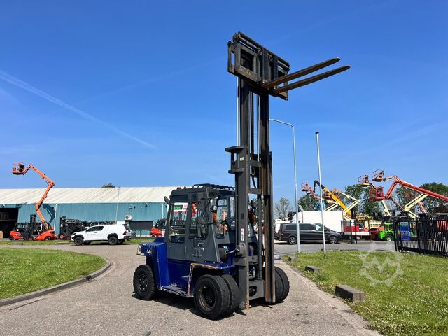 Vierrad-Gabelstapler Caterpillar DP70