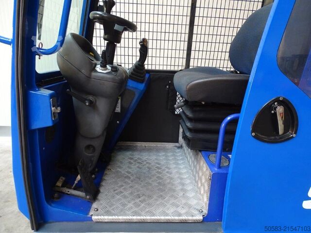 Négyirányú oldalrakodó Combilift C6000SL - TRIPLEX