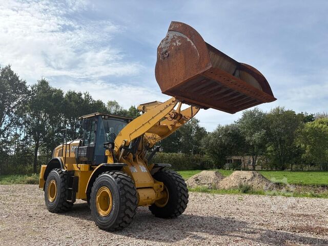 Nakladač Caterpillar 962M + 13.107HOURS + BIG BUCKET + PERFECT WORKI...