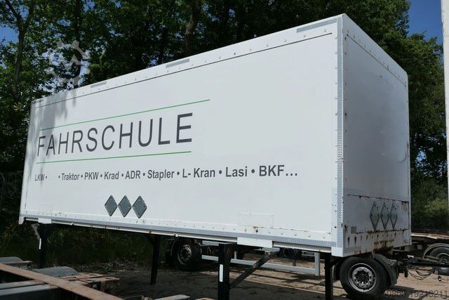 Ladbil med udskifteligt lad  Lübtheen WKO 715, Wechselkoffer, BDF, Rolltor