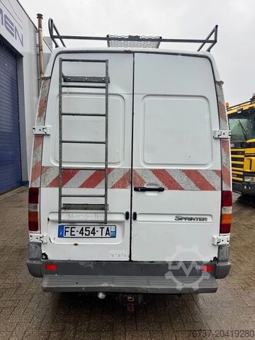 Fourgonnette Mercedes-Benz Sprinter 313 **FRENCH VAN-CAMIONETTE FRANCAIS**