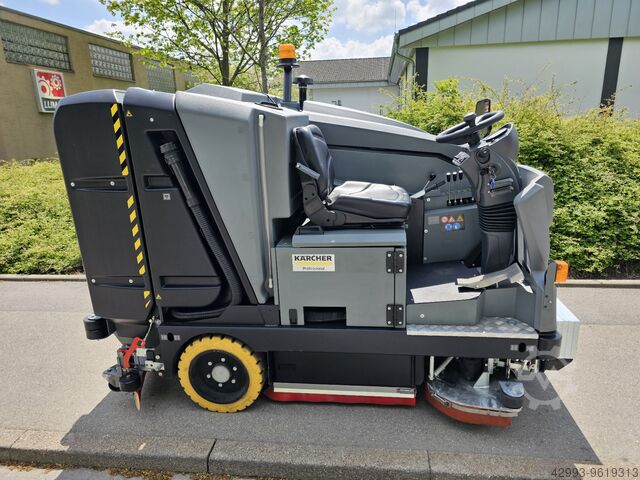 Fregadora combinada con conductor a bordo Kärcher B 300Ri Diesel