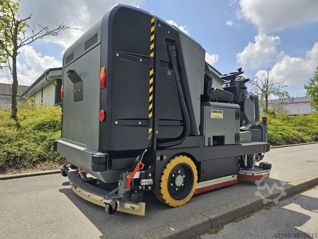 Fregadora combinada con conductor a bordo Kärcher B 300Ri Diesel