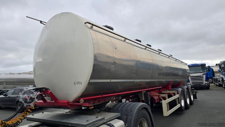 Tanker semitrailer  Fabr. Lück  Magyar - 28585 L - 5 Kammern