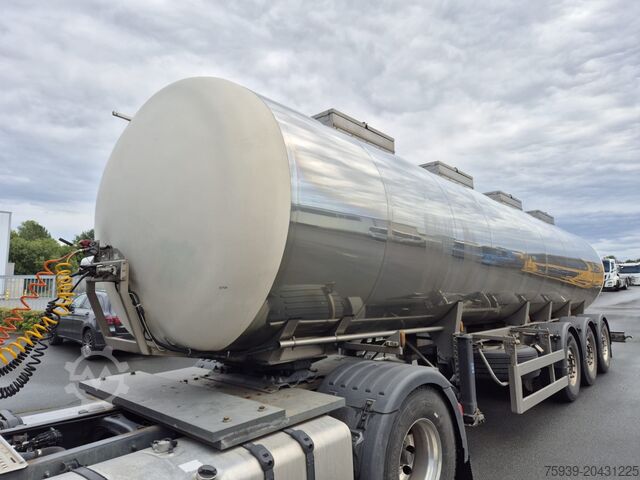 Tanker semitrailer  Fabr. HLW - 4 Kammern - 29.500 Liter