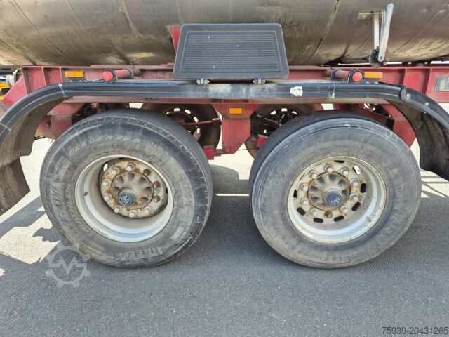 Tankwagen Fabr. Haas Heinrich - Edelstahltankaufbau - 5 Kammern (5140 1320 3030 2020 6060 ) = 17.570 Gesamtvolumen