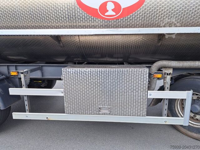 Tanker trailer Schwarte Edelstahltankanhänger 15500 l ISOLIERT