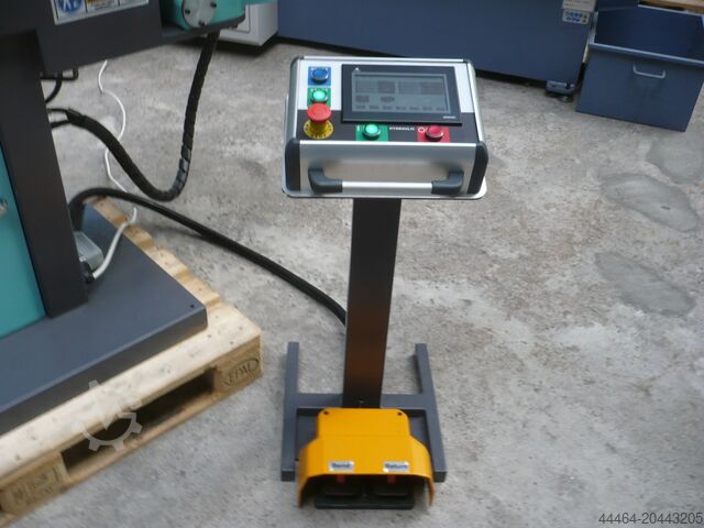 Giętarka do rur trzpieniowych cesurbend PBH-32 E