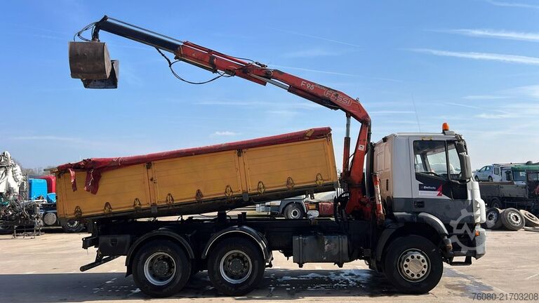 Basculante de 3 lados Iveco Eurotrakker 260 E 34 (POMPE MANUELLE / MANUAL P...