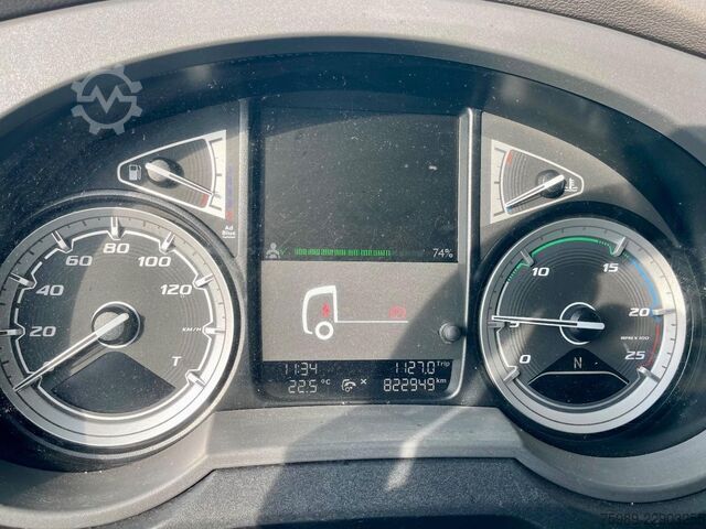 Standardni SZM DAF 530 2018, ACC, NAVI