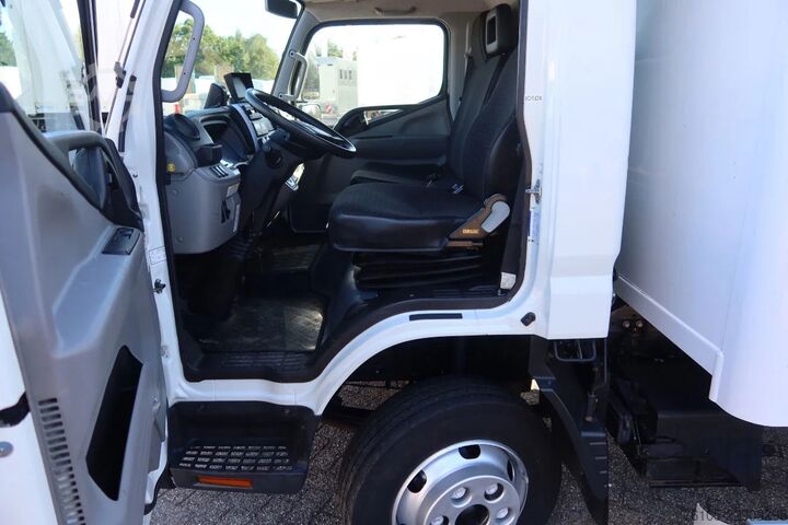 βαλίτσα Mitsubishi Canter 7 C 18 Bak + Klep 1000 KG Euro 6