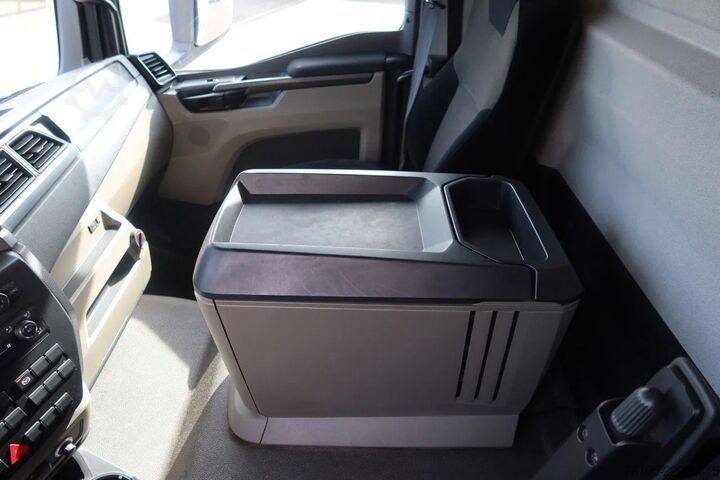 Walizka MAN TGM 15.290 Bak + klep Full air suspension Euro ...
