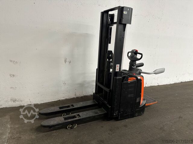 Wózek podnośnikowy ręczny Toyota SPE 160 L - DUPLEX 2,8 m - 1074 Stunden !!